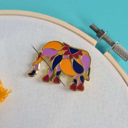 Paraffle Magnetic Elephant Needle Minder