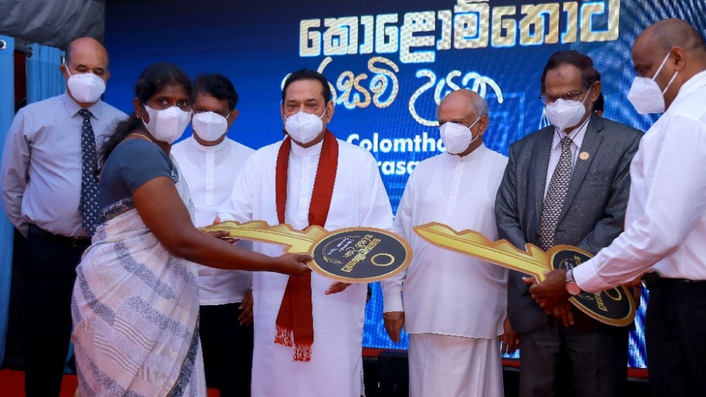 வீடற்ற நிலையில் தாய்நாட்டில் விடுதியில் வாழ்வது போன்ற யுகத்தை முடிவுக்கு கொண்டு வர வேண்டும்  பிரதமர் மஹிந்த ராஜபக்ஷ