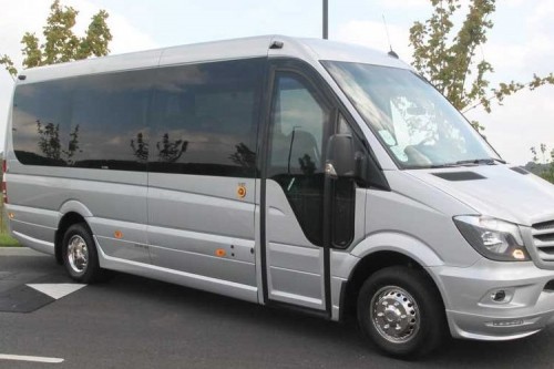 Minibus hire for Christmas in London