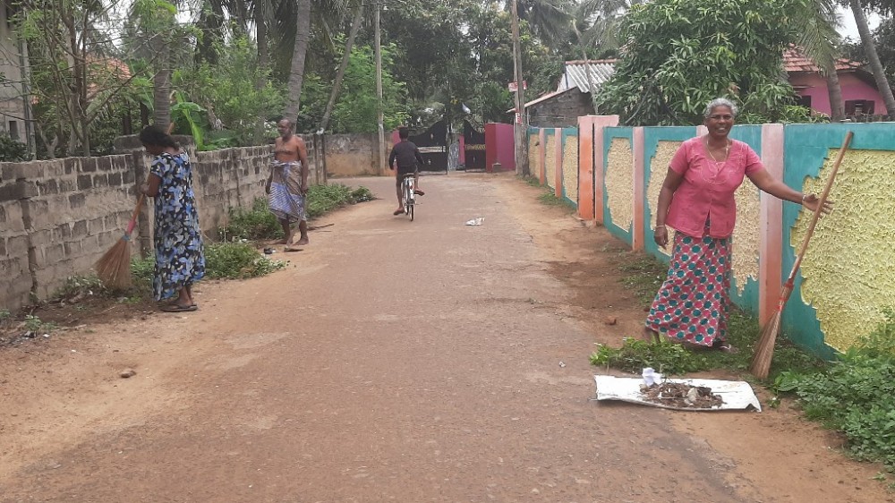 பேசாலையில் இயல்பு வாழ்க்கை முடக்கப்பட்டு பாரிய சிரமதானம்.