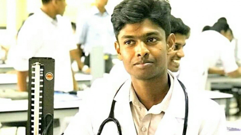 சகோதரனின் இறப்பில் மர்மம்