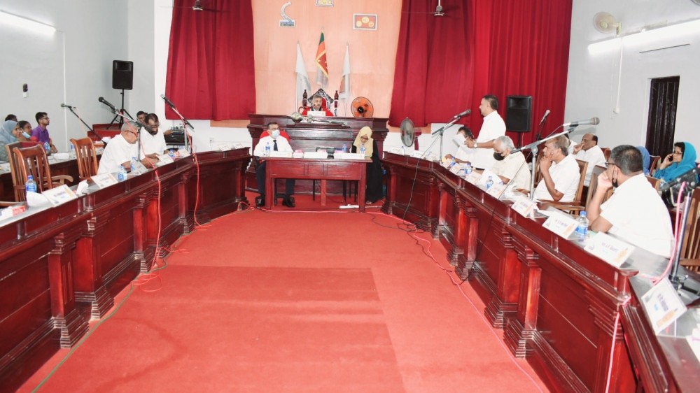 வீதிகளுக்கு புதிய பெயர்கள்