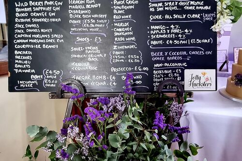 Gallery | Jolly Hucksters Mobile Bar Company | mobile bar Hertfordshire/mobile bar Buckinghamshire/mobile bar Hertfordshire/Wedding bar Buckinghamshire | wedding bar Hertfordshire | Real ale events bar /corporate events Hertfordshire/party bars Buckinghamshire/charity event bars
