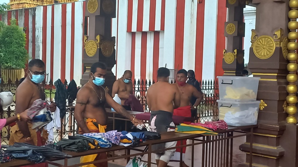 புதிதெனப்படும் பாரம்பரிய நடைமுறைகள்