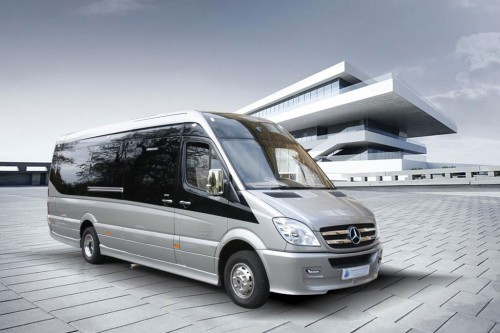 How to Find Minibus hire Gatwick Airport