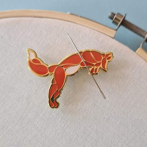 Paraffle Magnetic Fox Needle Minder