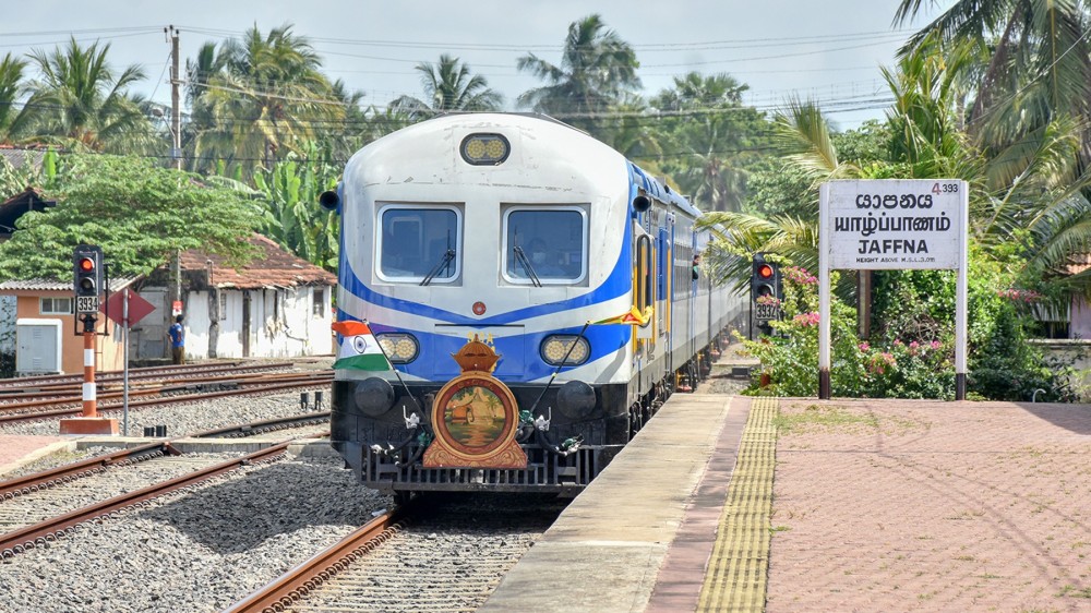 கல்கிசை – காங்கேசன்துறை குளிரூட்டப்பட்ட நகர்சேர் கடுகதி