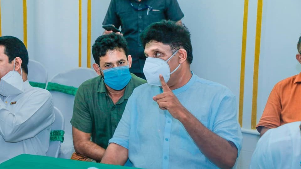 சஜித் வன்னி பள்ளிவாசல்களுக்கு விஜயம்