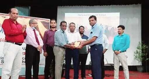 பணிப்பாளர் அஸ்லமுக்கு கௌரவம்