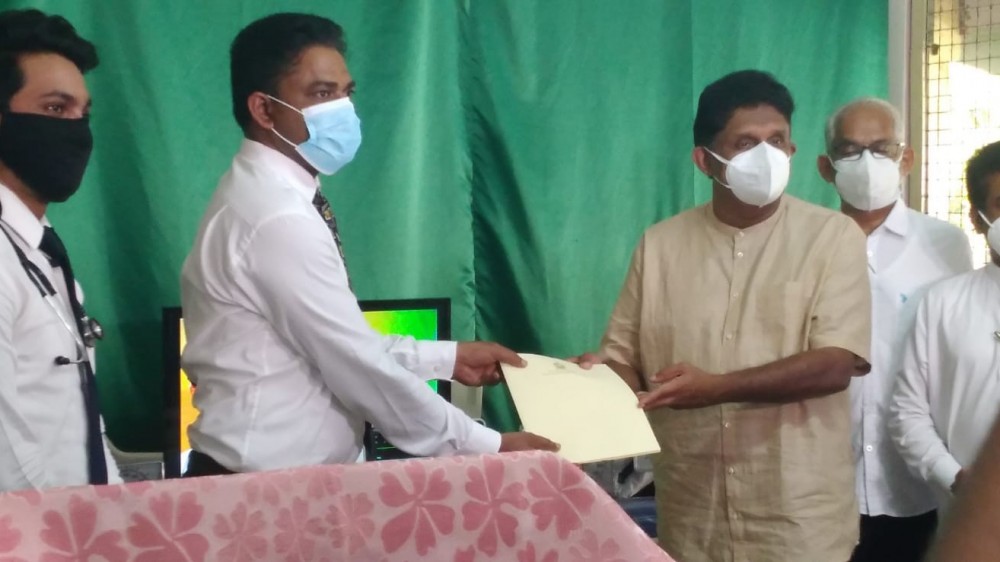 வல்வெட்டித்துறை பிரதேச வைத்தியசாலைக்கு மருத்துவ உபகரணங்கள்