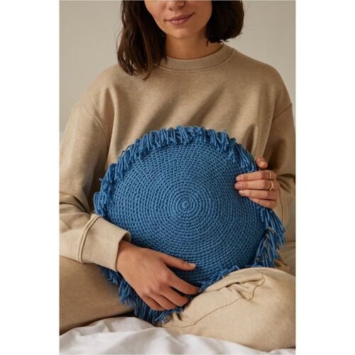 DMC THe Comtemplative Cushion Crochet KIt