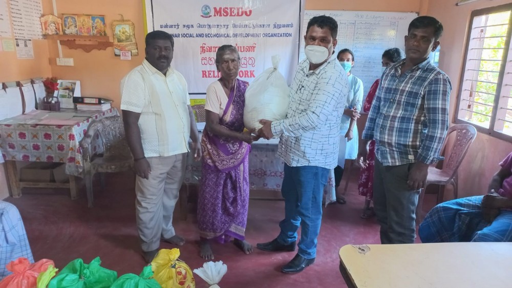 மெசிடோ நிறுவனம் பொங்கலன்று நிவாரணப்பணி