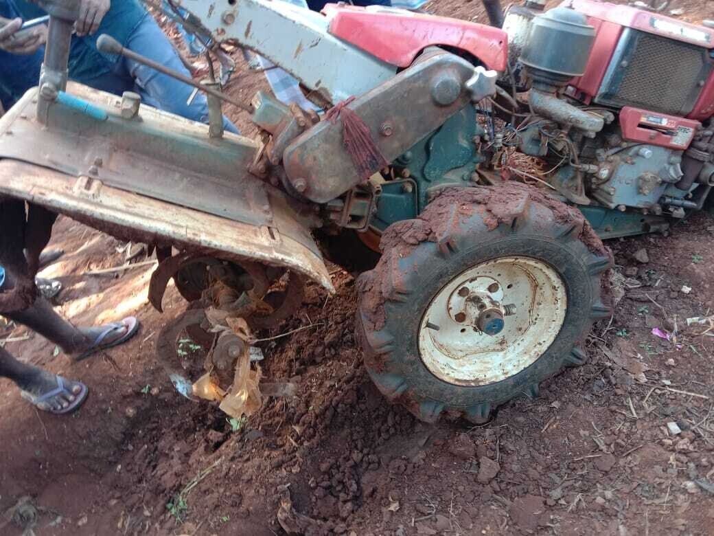 உழவு இயந்திரதடம் புரண்டதில் குடும்பஸ்தர் பலி