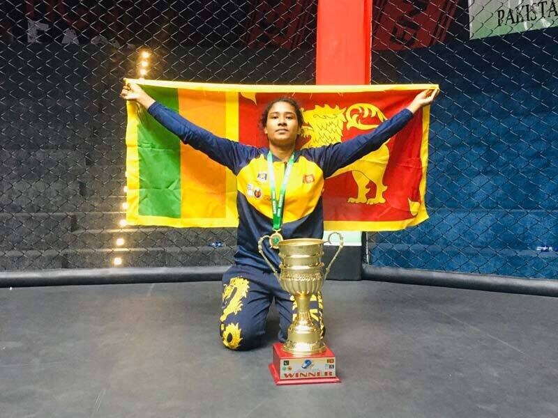 தங்கப்பதக்கம் வென்று சாதனை படைத்த கணேஷ் இந்துகாதேவி