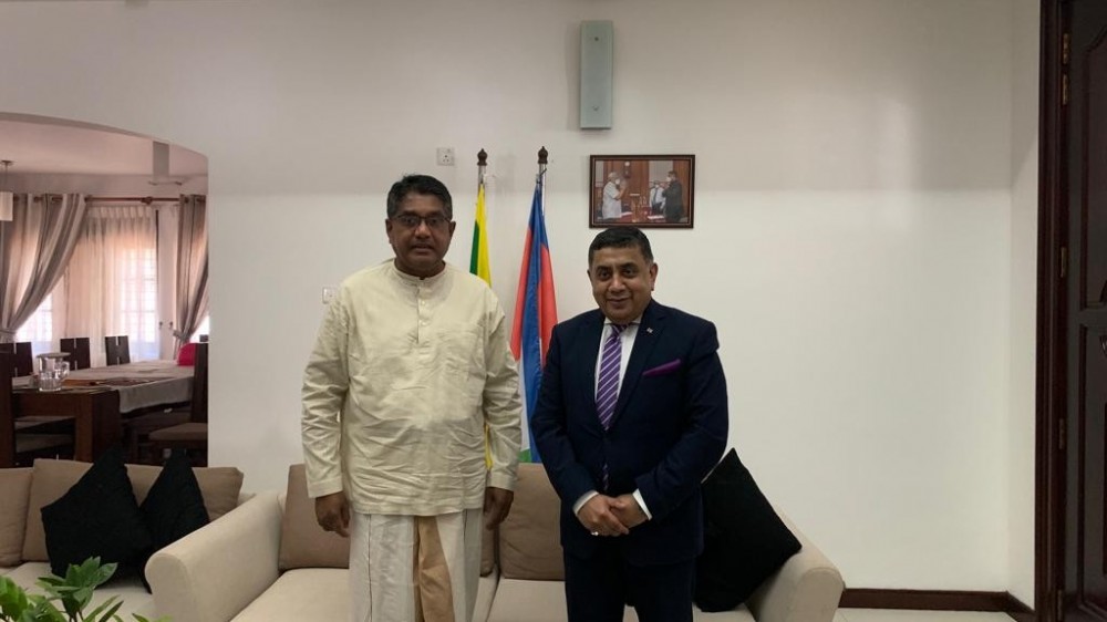 இராஜாங்க அமைச்சர் தாரிக் அஹமட் வடக்கு மாகாண ஆளுநர் ஜீவன் தியாகராஜா சந்திப்பு