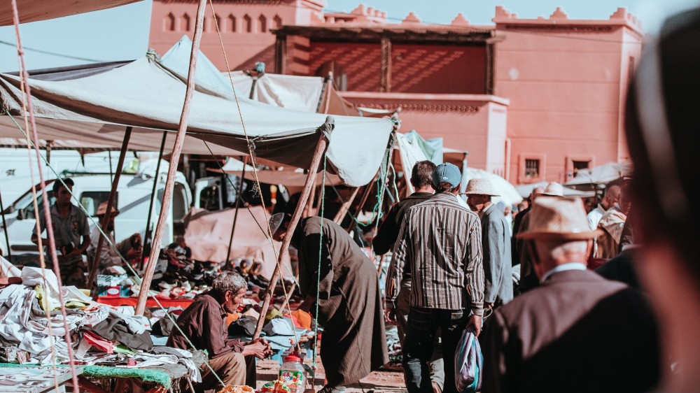 சேதப்படுத்தப்பட்ட முள்ளியவளை - தண்ணீரூற்று பொதுசந்தை - மூவர் கைது