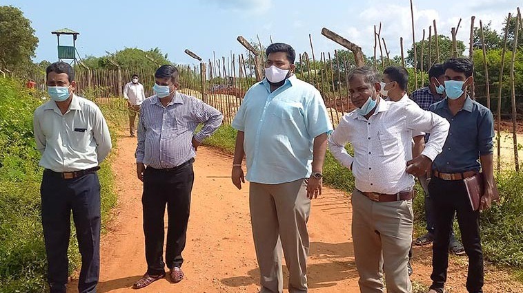 விடுவிக்கப்பட்ட வீதியை பார்வையிட்ட அங்கஜன் இராமநாதன்