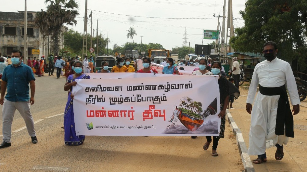 மன்னார் மாவட்டத்தை பாதுகாக்கும் நோக்குடன் மாபெரும் கவனயீர்ப்பு போராட்டம்.