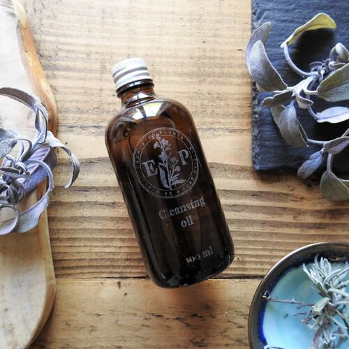Cleansing oil