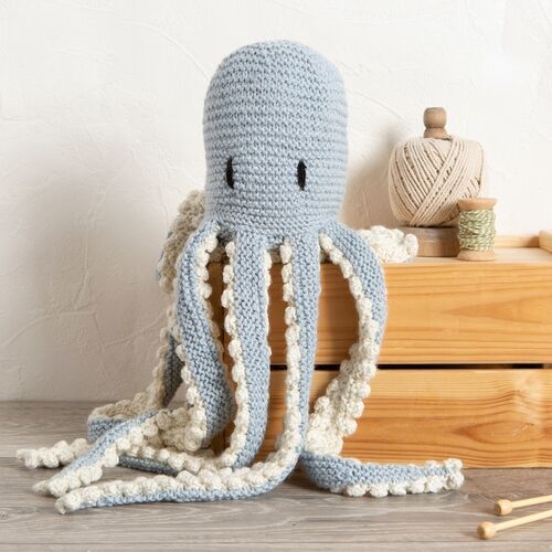 Robyn Octopus Knitting Kit - Blue