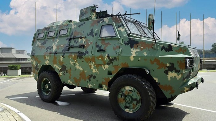 இலங்கை இராணுவத்தினால் தயாரிக்கப்பட்ட குண்டு துளைக்காத கவச வாகனம்