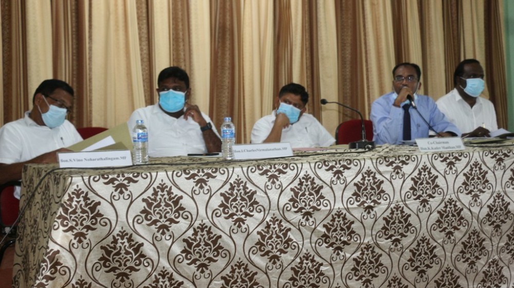 மன்னார் தீவில் மின் உற்பத்தி காற்றாடிகளோ, மண் ஆராய்ச்சி செய்யவோ அனுமதிக்க கூடாது