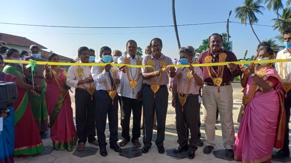 இன்று  மகாஜனக் கல்லூரியின் நுழைவாயில்கள் திறப்பு விழா