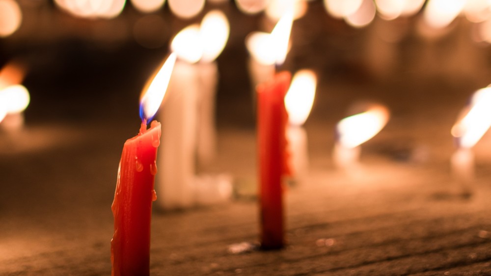 திடீரென மயங்கி விழுந்த இளைஞர்உயிரிழந்துள்ளார்