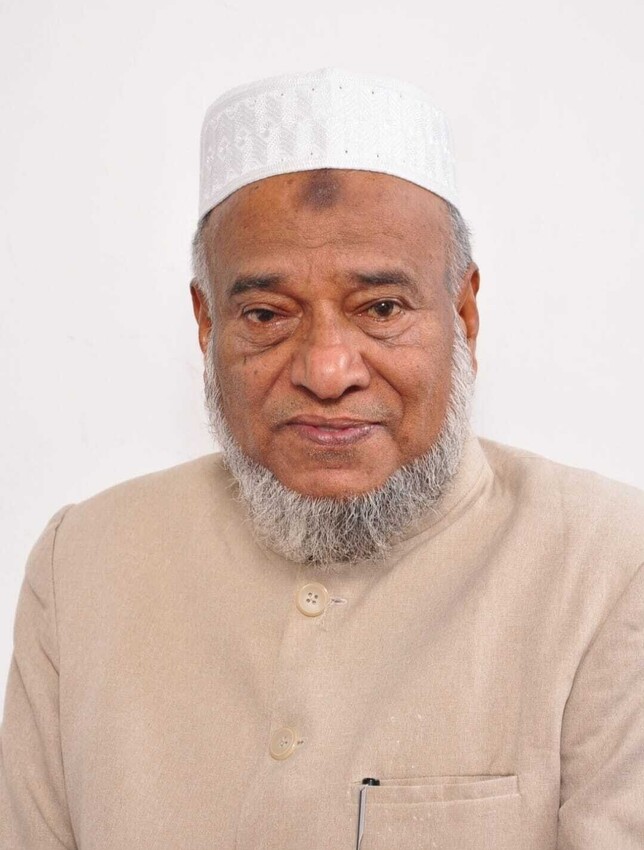 எஸ்.எச்.ஆதம்பாவா மௌலவிக்கு மகுடம்