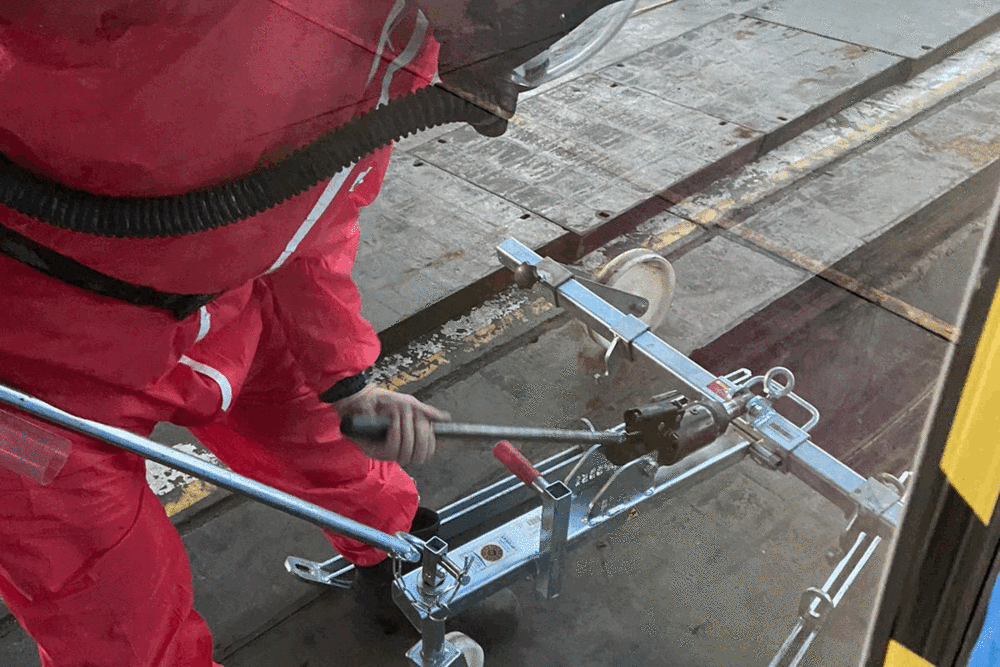 Removal of Thermal Insulation Debris within Hanger ducts