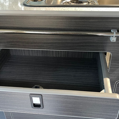 2009 Nissan Serena 2.0 Petrol Automatic Camper Van 2 Berth Rare Colour PRO Conversion