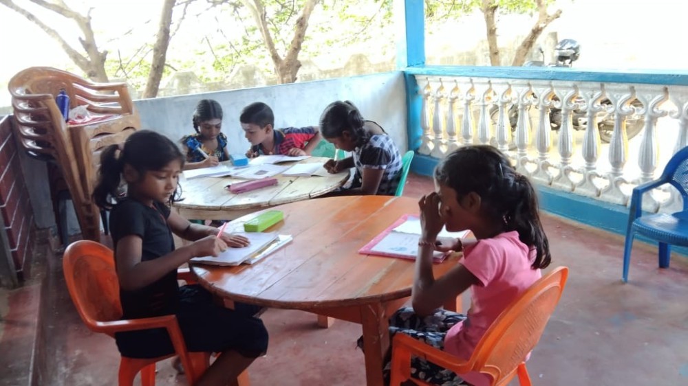 தமிழ்தாய் சனசமூக நிலைய மாணவர்களுக்கான மாலைநேர கல்வி கொடுப்பனவு வழங்கிவைப்பு