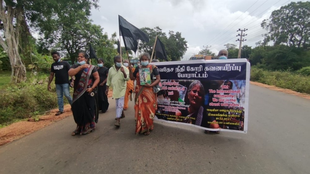 ஜனாதிபதியின் வருகைக்கு எதிர்ப்பு  - போராட்டத்தை தடுத்து நிறுத்திய பொலிஸ்