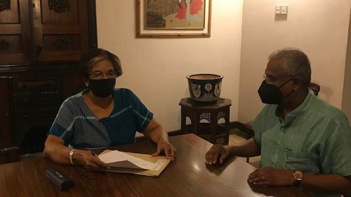 கையெழுத்துப் போராட்டத்தில் அரசியல் தலைவர்கள்