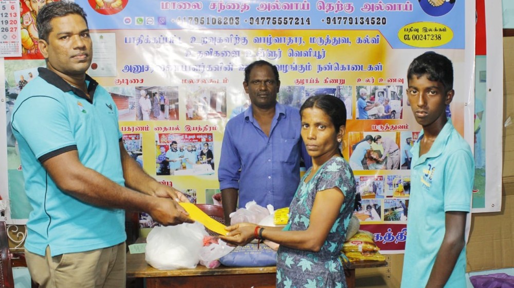 கணபதி அறக்கட்டளையால்  பல்வேறு  உதவி திட்டங்கள் வழங்கி வைப்பு.......!