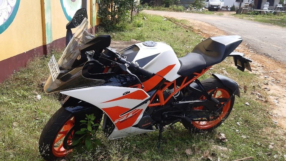 பல லட்சம் ரூபாய் பெறுமதியான மோட்டார் சைக்கிளைத் திருட்டு