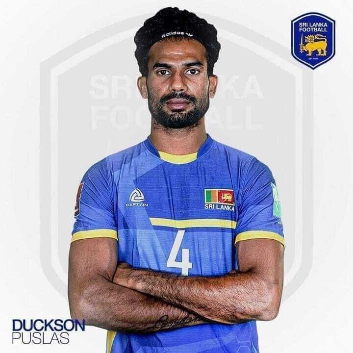 மன்னாரைச் சேர்ந்த உதைபந்தாட்ட அணி வீரர் டக்ஸன்  பியூஸ்லஸ் மாலைதீவில் உயிரிழந்தார்