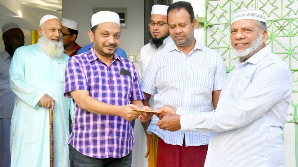 ரஹ்மத் பவுண்டேஷன்  கையளிப்பு