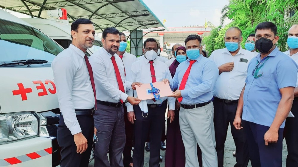 புதிய அம்பியூலன்ஸ் கையளிப்பு