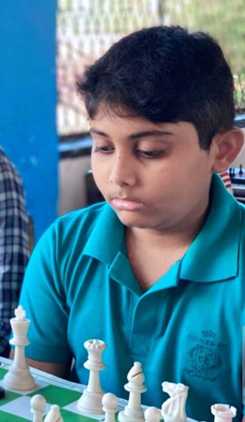 ஆக்கில் கான் தெரிவு