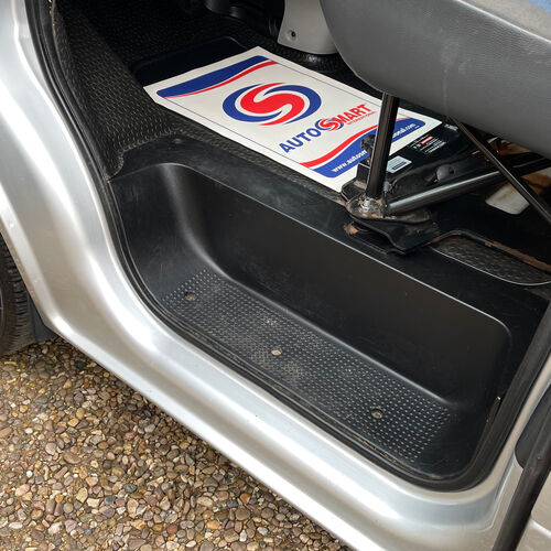 2011 Renault Trafic Sport LWB Camper Van 4 Berth Silver 2.0 DCi 115