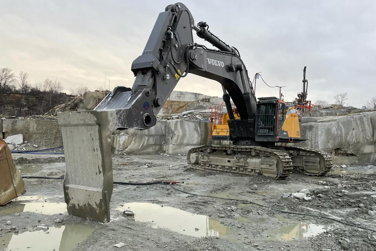 Buckets & Attachments