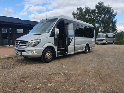Importance of Minibus hire with driver