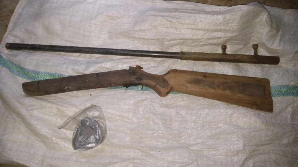 உள்ளுர் துப்பாக்கி மீட்கப்பட்டது