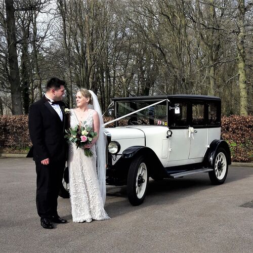 Gallery | Wedding Cars Harpenden, St Albans, Watford, Hemel Hempstead | Heritage Classic Cars