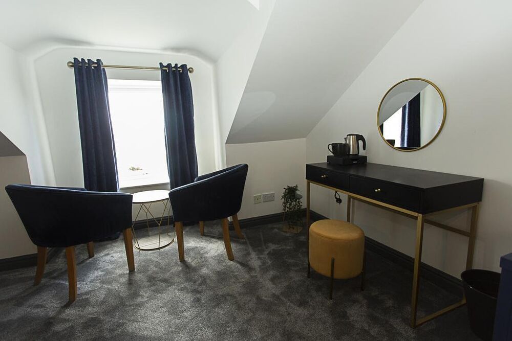 Family Room - Sea View