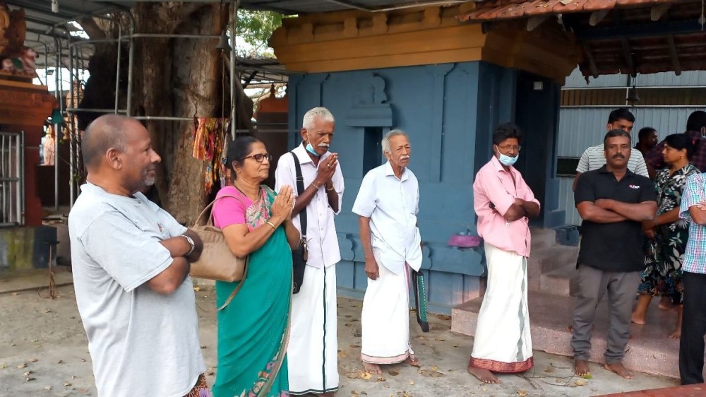 முருகன் ஆலயத்தில் உள்ள அரச மரத்தின் கீழ் புத்தர் சிலை வைக்கத் திட்டம்