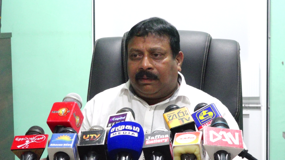 பொருளாதாரப் பின்னடைவால் தாக்கப்பட்ட அபிவிருத்திகள்