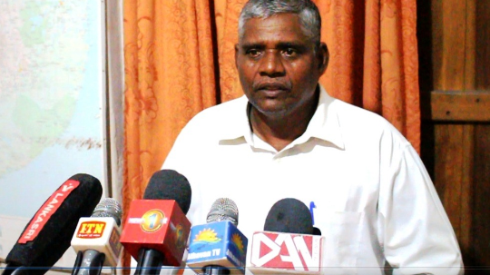 அரசின் செயற்பாடுகள் ஸ்தம்பிதம்