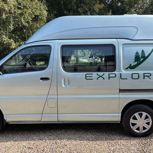 Toyota Hiace 2.5D Camper Van 2 Berth Rare Colour Good Spec 1997 (R)reg UK Van